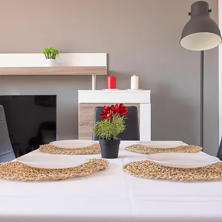Apartment Amplio Y Moderno Junto A La Playa De *